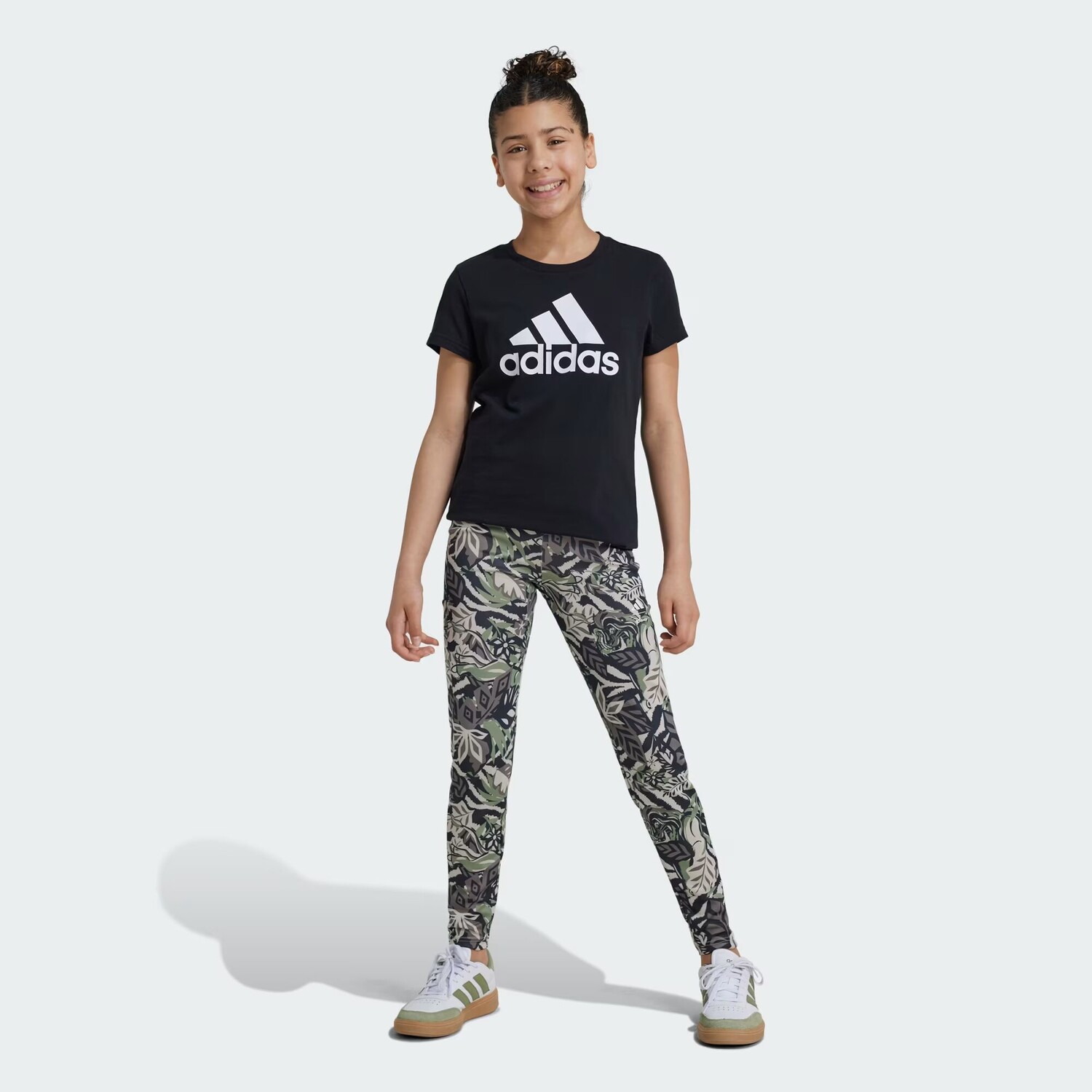 Леггинсы Disney Disney King Lion King Adidas, цвет Tent Green/Simple Brown/Carbon/Chalk White
Леггинсы Disney Disney King Lion King Adidas, цвет Tent Green/Simple Brown/Carbon/Chalk White