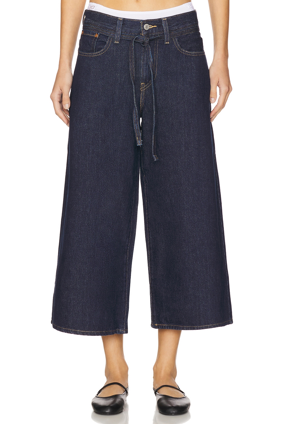 Xl кюлоты Levi'S, shaded view
Xl кюлоты Levi'S, shaded view