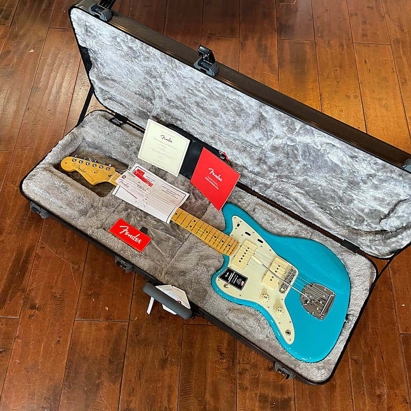 Электрогитара Fender American Professional II Jazzmaster Left-Handed MN Miami Blue 8lbs, 5oz US210056485
Электрогитара Fender American Professional II Jazzmaster Left-Handed MN Miami Blue 8lbs, 5oz US210056485