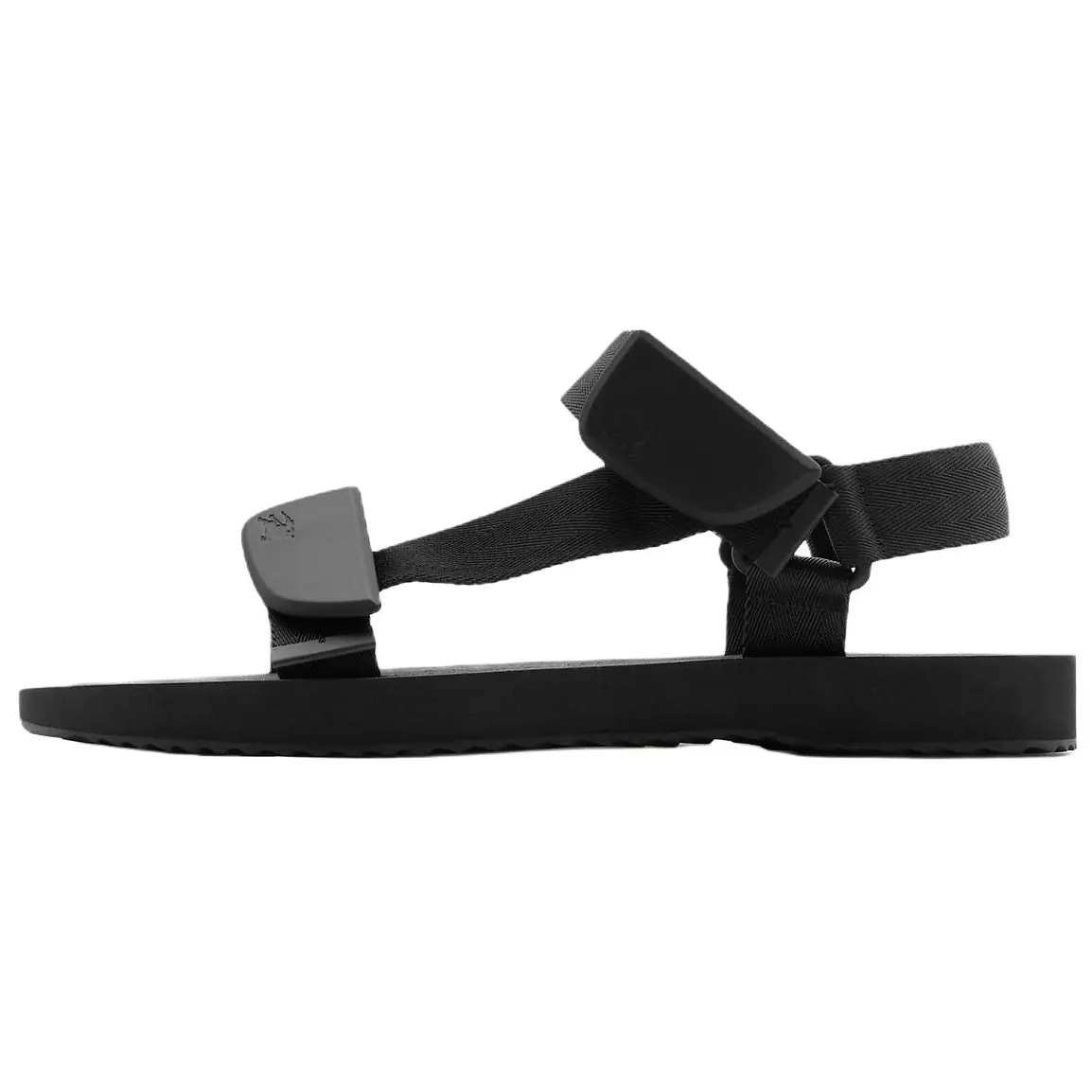 Сандалии Trek с тисненым логотипом Burberry, Original Shoe Box Included
Сандалии Trek с тисненым логотипом Burberry, Original Shoe Box Included