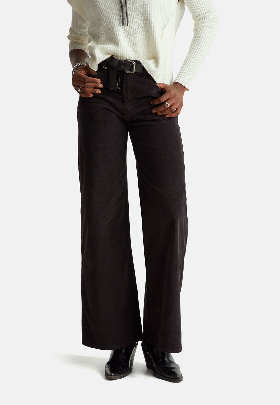 Брюки United Colors of Benetton Trousers, Black
Брюки United Colors of Benetton Trousers, Black