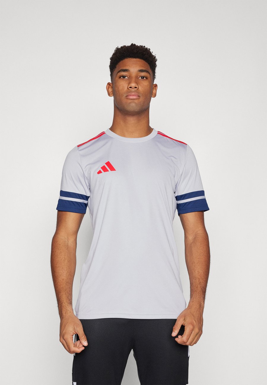 Футболка Adidas Performance SQUADRA25 SHORT SLEEVE, Glory Grey/Team Navy Blue /Pure Ruby/Grey
Футболка Adidas Performance SQUADRA25 SHORT SLEEVE, Glory Grey/Team Navy Blue /Pure Ruby/Grey