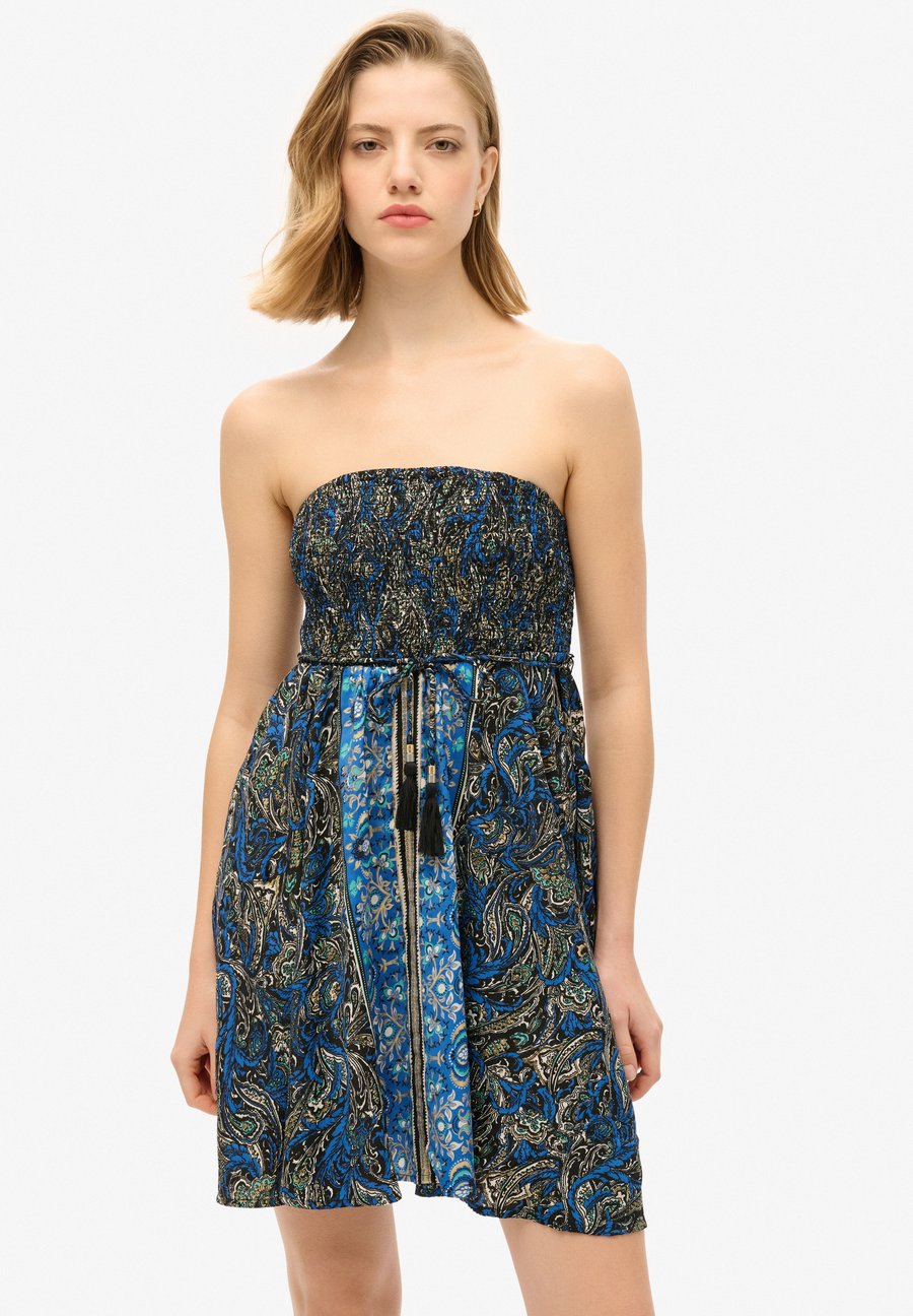 Платье Superdry & Co TROPEZ BANDEAU, Navy Leaf Paisley/Blue
Платье Superdry & Co TROPEZ BANDEAU, Navy Leaf Paisley/Blue