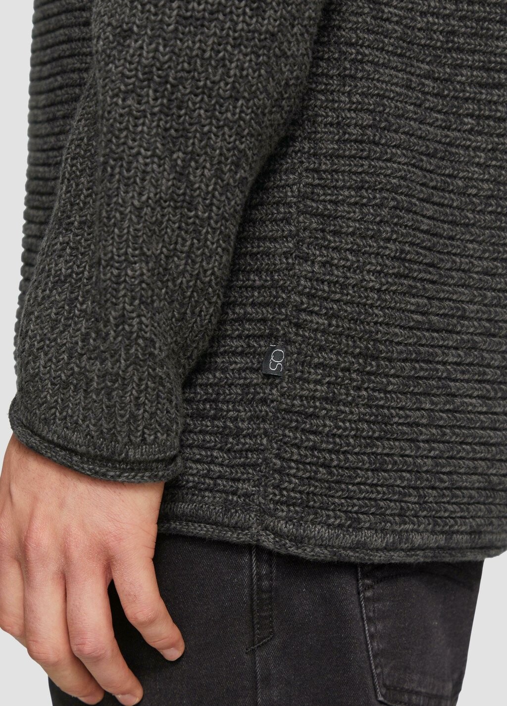 Джемпер MIT STRUKTUR QS, черный
Джемпер MIT STRUKTUR QS, черный