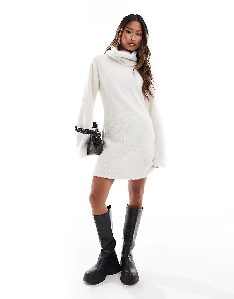 Супермягкое пушистое мини-платье с воротником-стойкой кремового цвета ASOS DESIGN
Супермягкое пушистое мини-платье с воротником-стойкой кремового цвета ASOS DESIGN