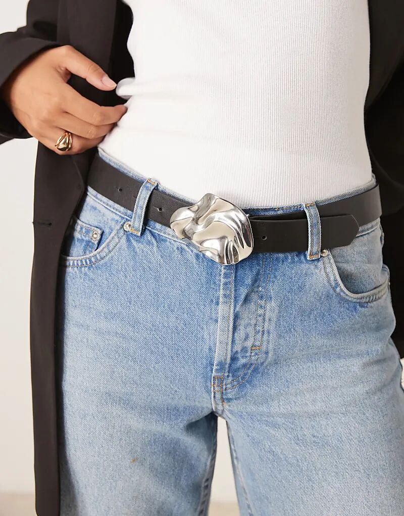 Ремень на талию и бедра ASOS DESIGN с кованой пряжкой черного цвета
Ремень на талию и бедра ASOS DESIGN с кованой пряжкой черного цвета