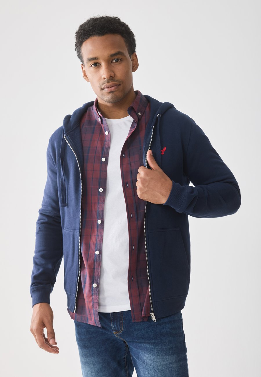 Толстовка Pier One Zip-up sweatshirt, Dark Blue
Толстовка Pier One Zip-up sweatshirt, Dark Blue