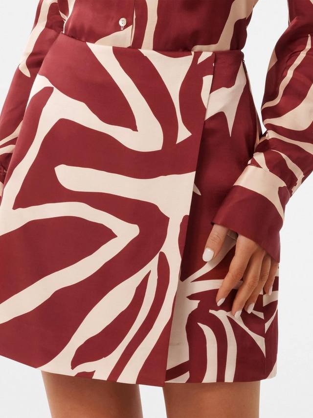 Мини-юбка Harvey Wrap Forever New, Dark Drew
Мини-юбка Harvey Wrap Forever New, Dark Drew