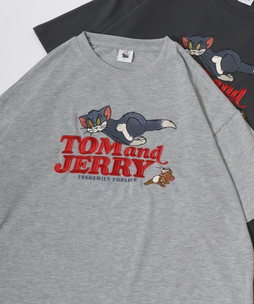 TOM&JERRY Футболка оверсайз с коротким рукавом, с принтом и вышивкой Том и Джерри, серая
TOM&JERRY Футболка оверсайз с коротким рукавом, с принтом и вышивкой Том и Джерри, серая