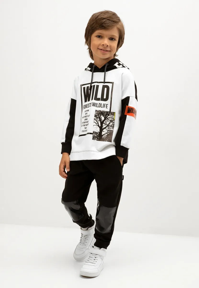 Спортивные брюки Gulliver "Sweatpants", с регулируемым поясом, черный
Спортивные брюки Gulliver "Sweatpants", с регулируемым поясом, черный