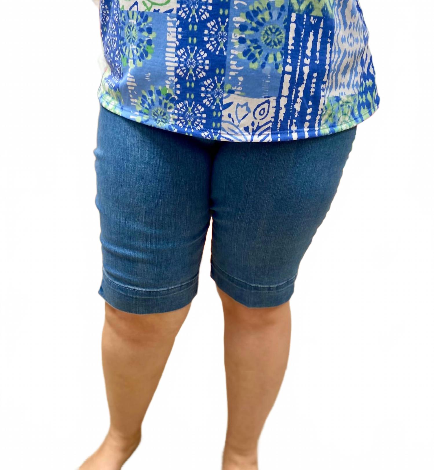 Джинсовые шорты до колена голубые Southern Lady 
Джинсовые шорты до колена голубые Southern Lady