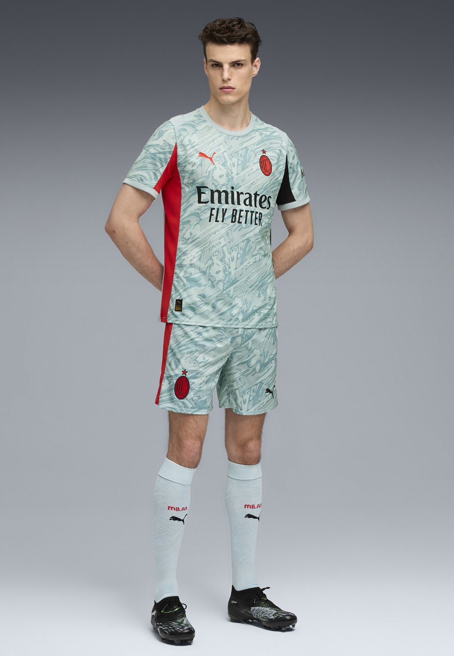 Спортивные шорты Puma AC MILAN 25/26, Modern Mint For All Time Red/Green
Спортивные шорты Puma AC MILAN 25/26, Modern Mint For All Time Red/Green