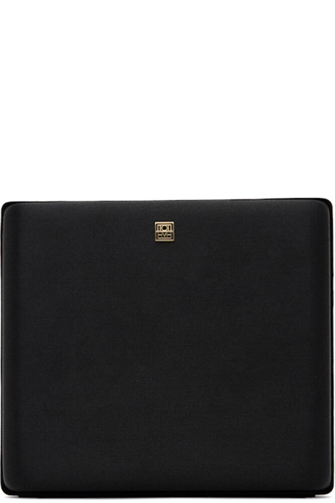 Черный атласный клатч-коробка TOTEME
Черный атласный клатч-коробка TOTEME