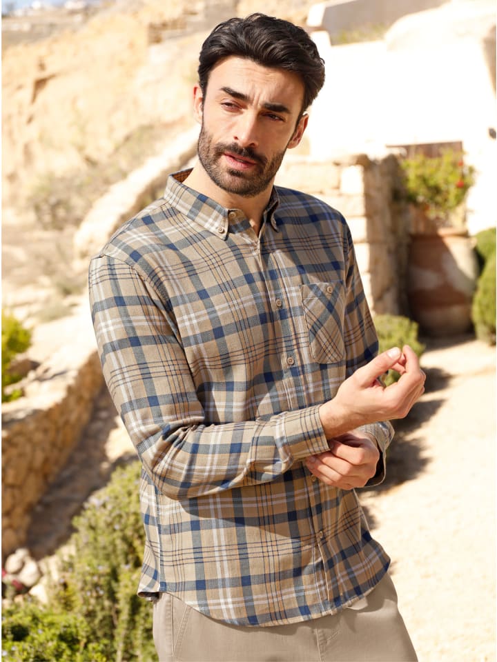 Рубашка из фланели в клетку верблюжьего цвета и джинсово-синего цвета. WITT WEIDEN
Рубашка из фланели в клетку верблюжьего цвета и джинсово-синего цвета. WITT WEIDEN