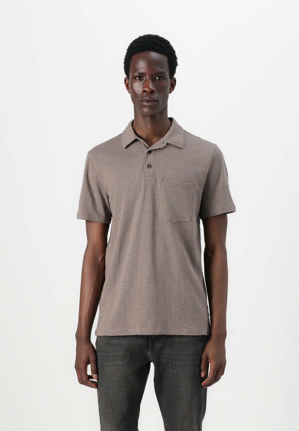 Рубашка поло LIVED IN GAP, черный
Рубашка поло LIVED IN GAP, черный