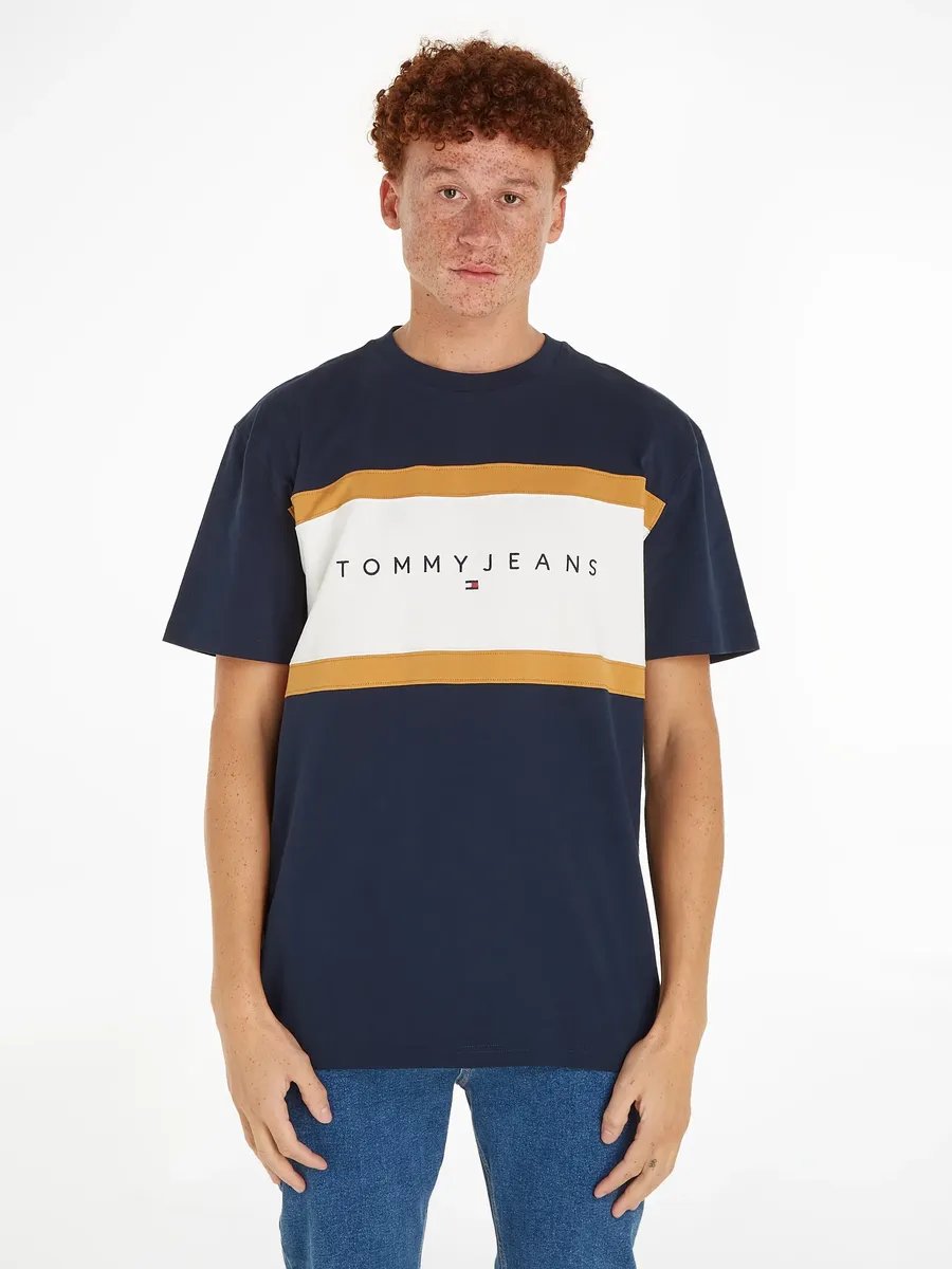 Футболка Tommy Jeans "TJM REG CUT & SEW TEE" с крупной надписью бренда, синий
Футболка Tommy Jeans "TJM REG CUT & SEW TEE" с крупной надписью бренда, синий