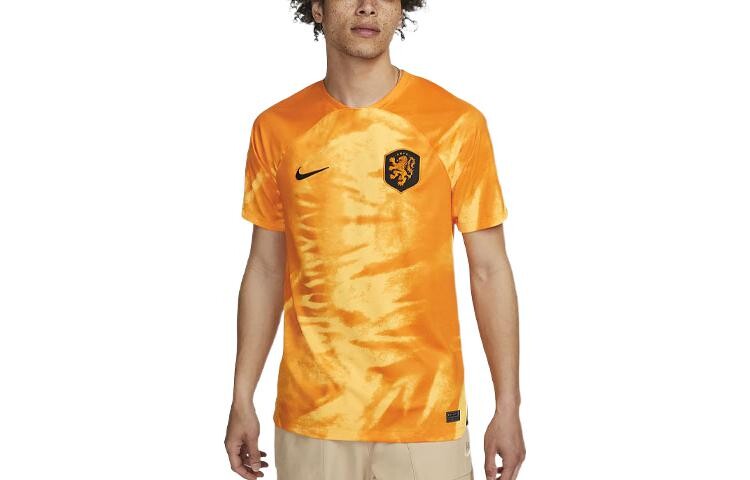 Мужское футбольное джерси Nike, цвет Orange
Мужское футбольное джерси Nike, цвет Orange