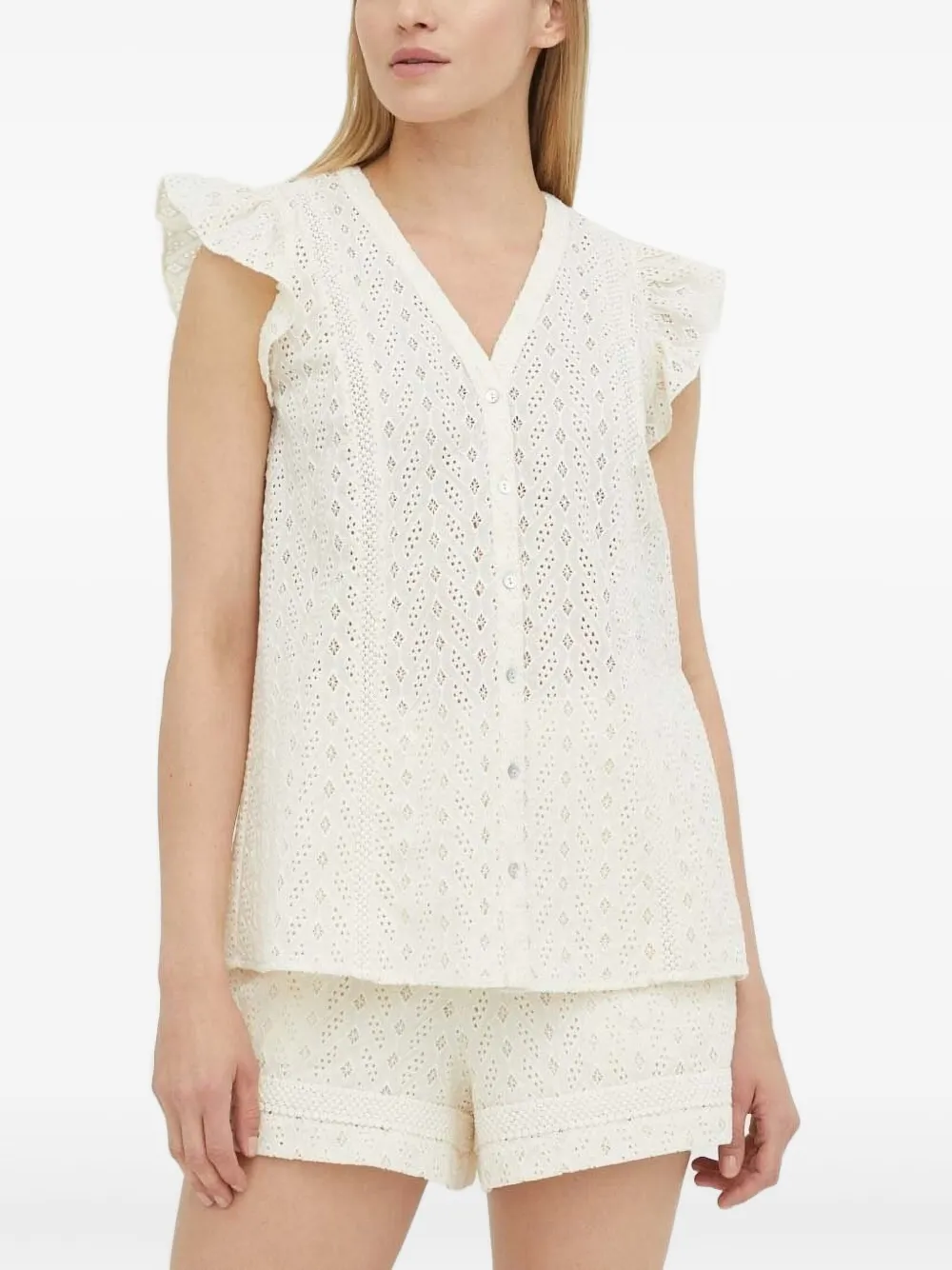 Рубашка с рюшами и люверсами Bruuns Bazaar, белый
Рубашка с рюшами и люверсами Bruuns Bazaar, белый