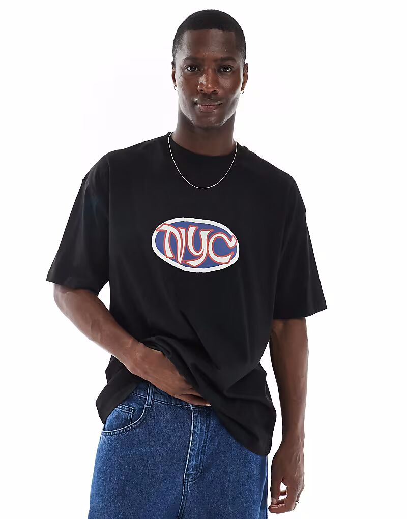Футболка свободного кроя ASOS DESIGN с изображением города черного цвета
Футболка свободного кроя ASOS DESIGN с изображением города черного цвета