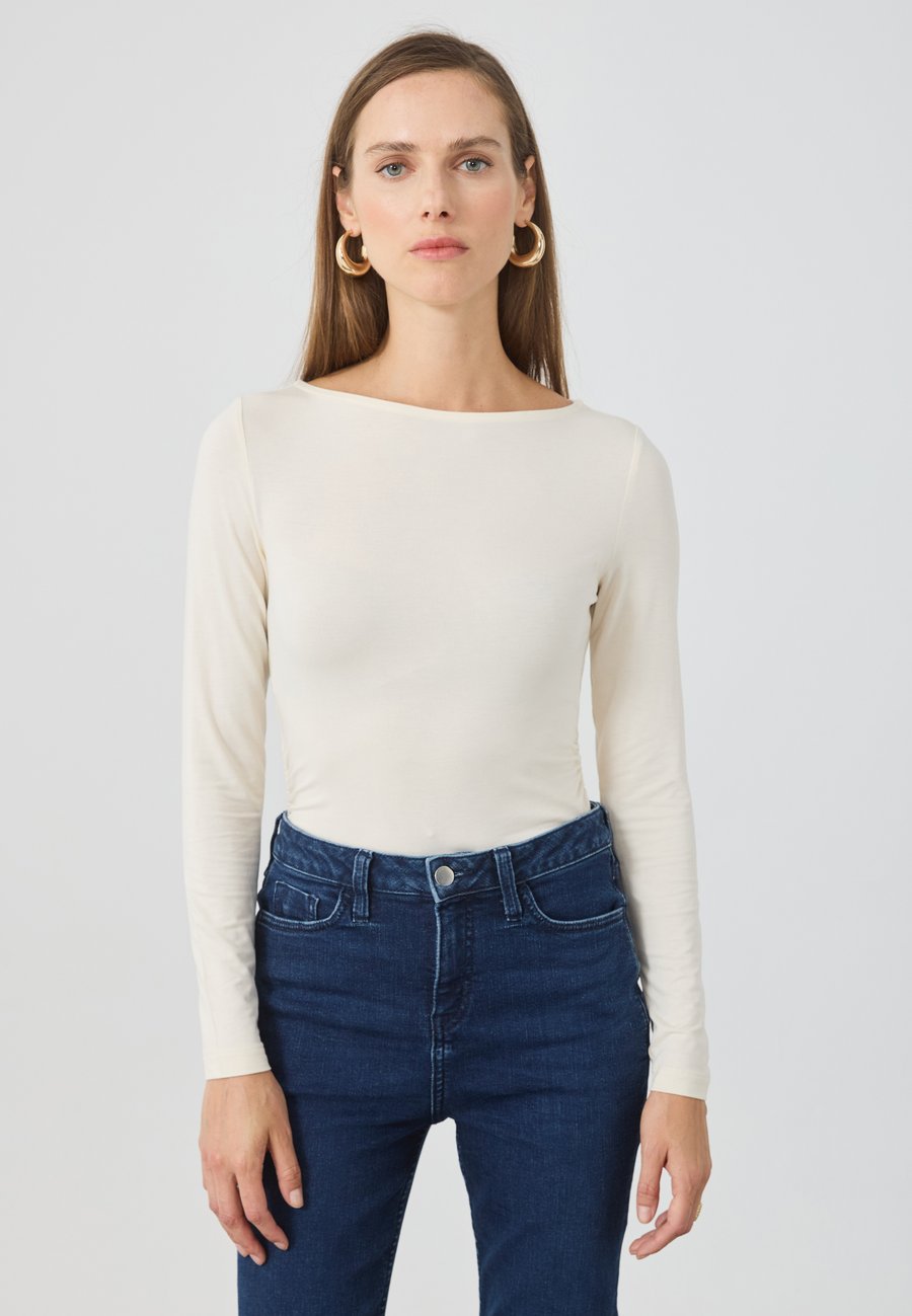 Топ Anna Field Long sleeved top, Off-White
Топ Anna Field Long sleeved top, Off-White