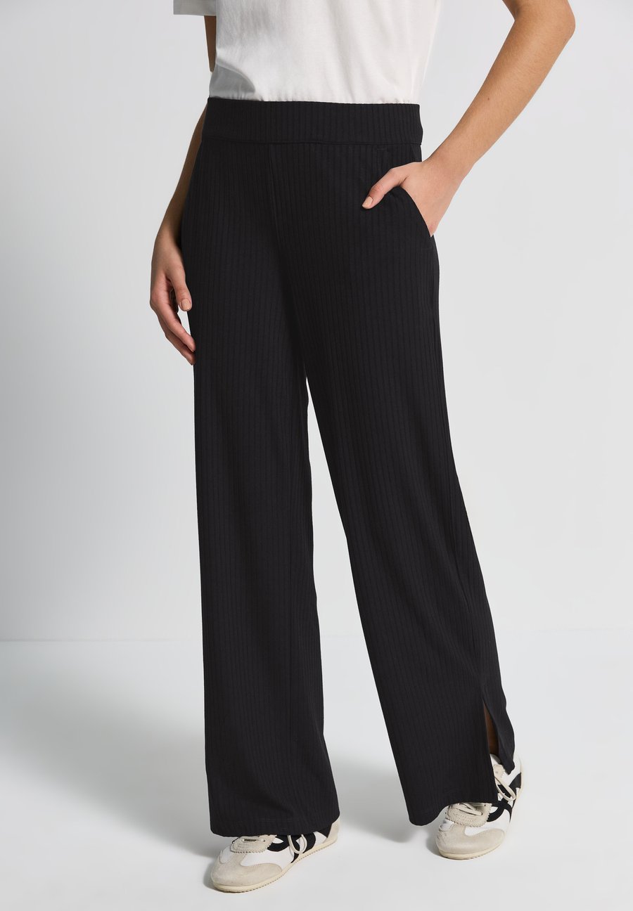 Брюки Street One Studio Trousers, Schwarz/Black
Брюки Street One Studio Trousers, Schwarz/Black