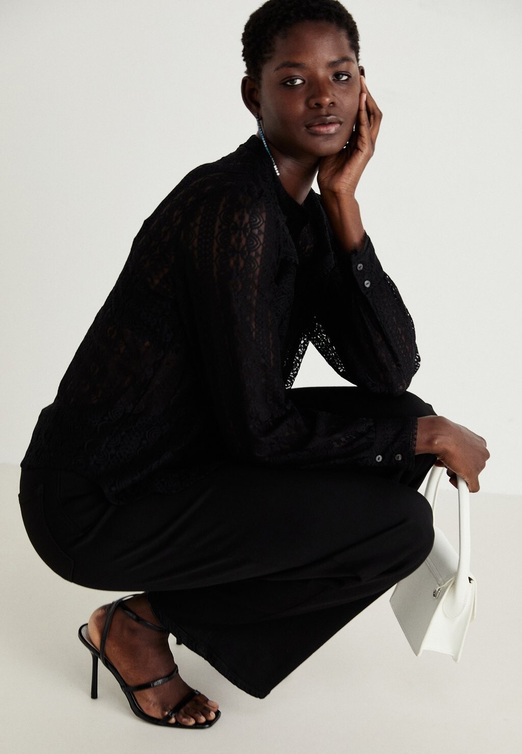 Джинсы свободного кроя ONLMADISON BLUSH WIDE ONLY, черный деним
Джинсы свободного кроя ONLMADISON BLUSH WIDE ONLY, черный деним