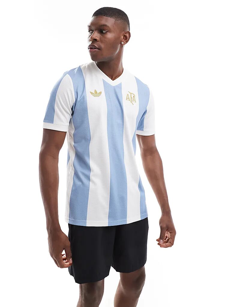 Футболка adidas Football Argentina 2025 50th Anniversary в синем цвете adidas performance
Футболка adidas Football Argentina 2025 50th Anniversary в синем цвете adidas performance