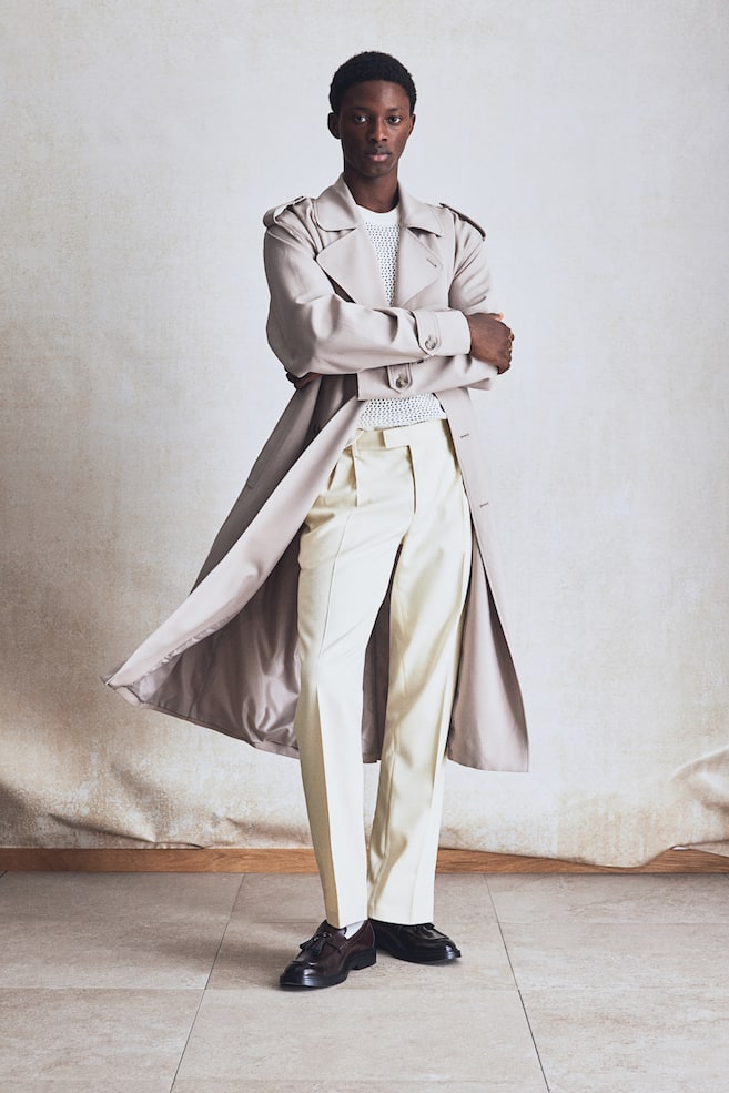 Элегантные брюки из льняной ткани классического кроя H&M, бежевый
Элегантные брюки из льняной ткани классического кроя H&M, бежевый