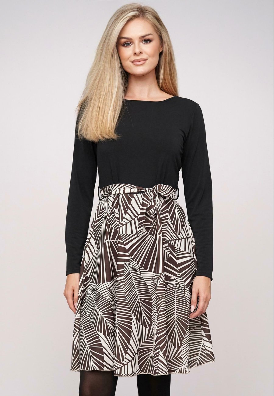 Платье Cloud 5ive LONGSLEEVE WITH FLORAL , Black Brown/Black
Платье Cloud 5ive LONGSLEEVE WITH FLORAL , Black Brown/Black