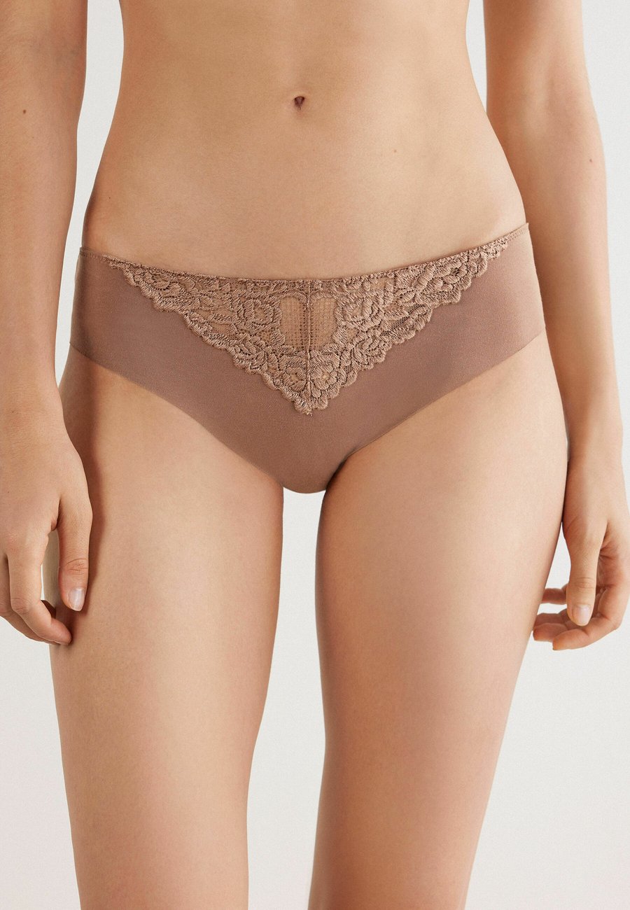 Брифы Intimissimi Briefs, Natural/Camel
Брифы Intimissimi Briefs, Natural/Camel
