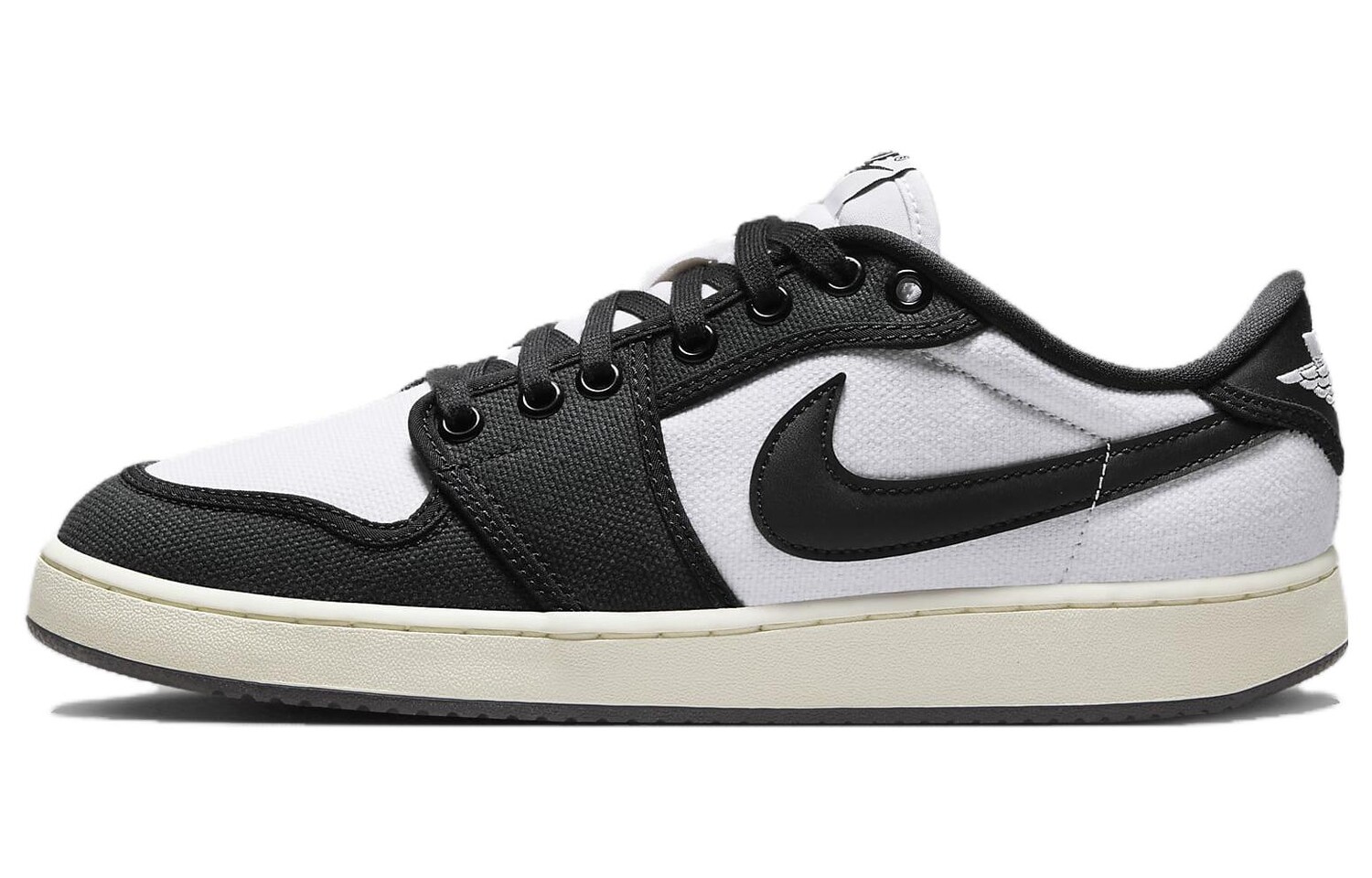 Jordan 1 Retro AJKO Low Черный Белый
Jordan 1 Retro AJKO Low Черный Белый