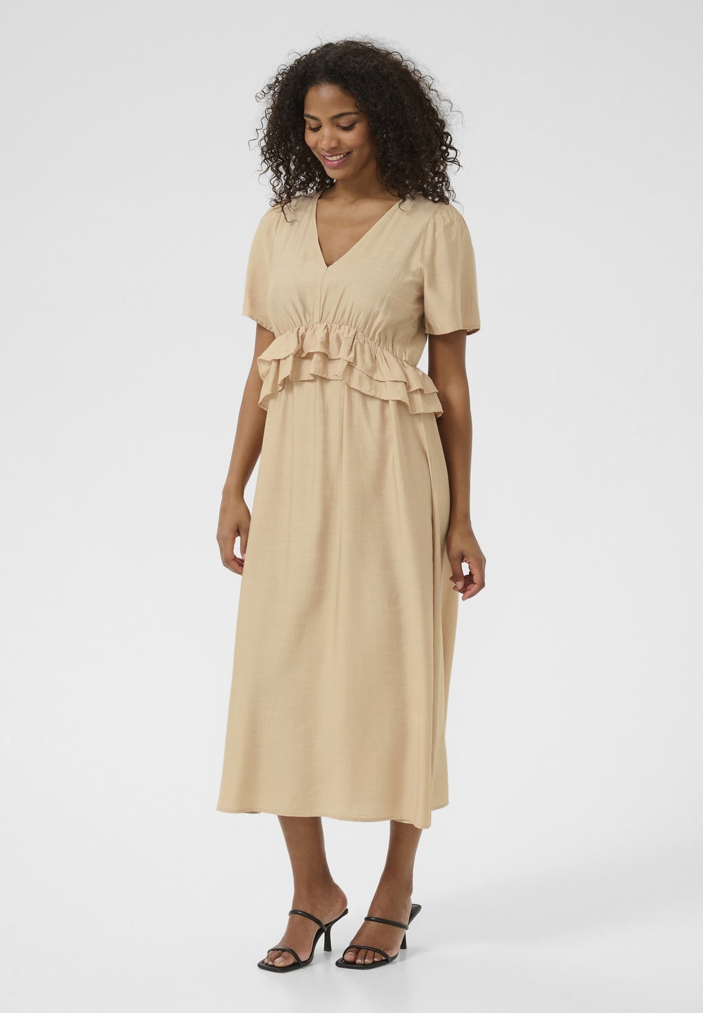 Повседневное платье KAJASMIN Kaffe, бежевый 
Повседневное платье KAJASMIN Kaffe, бежевый