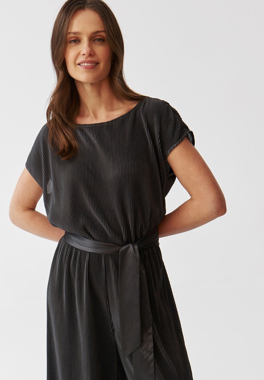 Комбинезон MILOU TATUUM, темно-серый
Комбинезон MILOU TATUUM, темно-серый