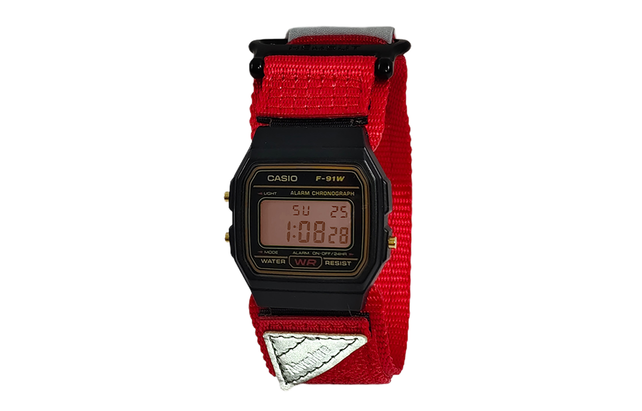 CASIO Мужские часы Retrofit Series с кварцевым механизмом и нейлоновым ремешком, черный циферблат
CASIO Мужские часы Retrofit Series с кварцевым механизмом и нейлоновым ремешком, черный циферблат