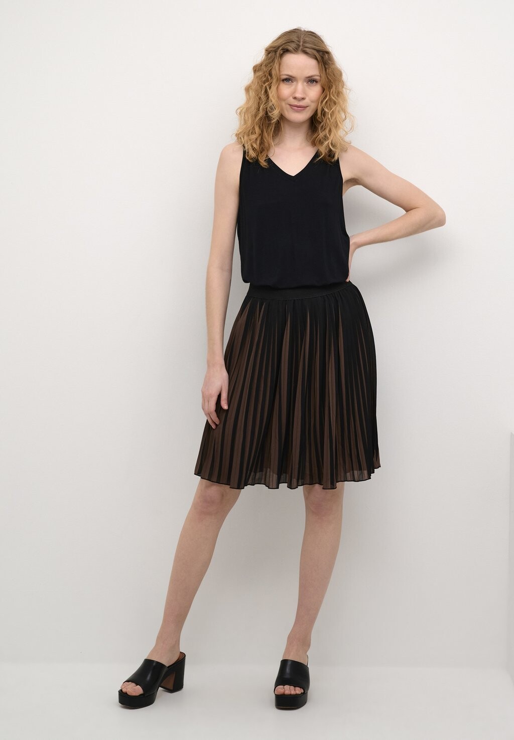 Юбка-трапеция Carly Culture, коричневый
Юбка-трапеция Carly Culture, коричневый