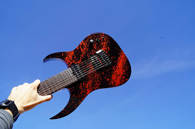 Электрогитара Schecter USA CUSTOM SHOP - Black w/ Blood Splatter - Keith Merrow KM-7 - Hybrid 7-String Electric Guitar w/ Case
Электрогитара Schecter USA CUSTOM SHOP - Black w/ Blood Splatter - Keith Merrow KM-7 - Hybrid 7-String Electric Guitar w/ Case
