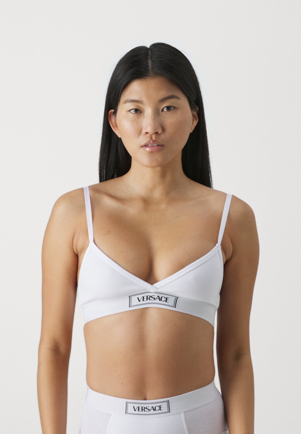 Бюстгальтер-треугольник UNDERWEAR Versace, цвет white
Бюстгальтер-треугольник UNDERWEAR Versace, цвет white