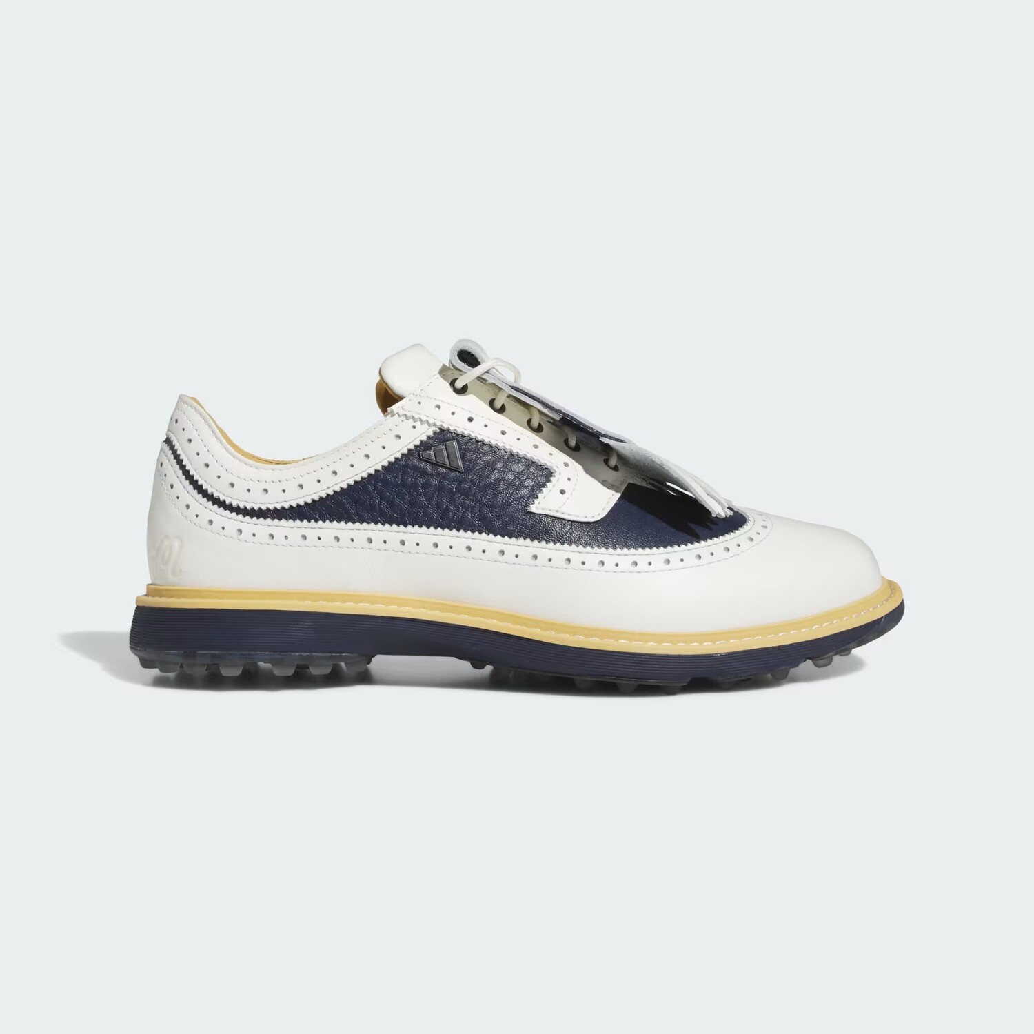 Кроссовки для гольфа без шипов x Malbon MC87 Adidas, цвет Off White/Collegiate Navy/Crystal Jade
Кроссовки для гольфа без шипов x Malbon MC87 Adidas, цвет Off White/Collegiate Navy/Crystal Jade