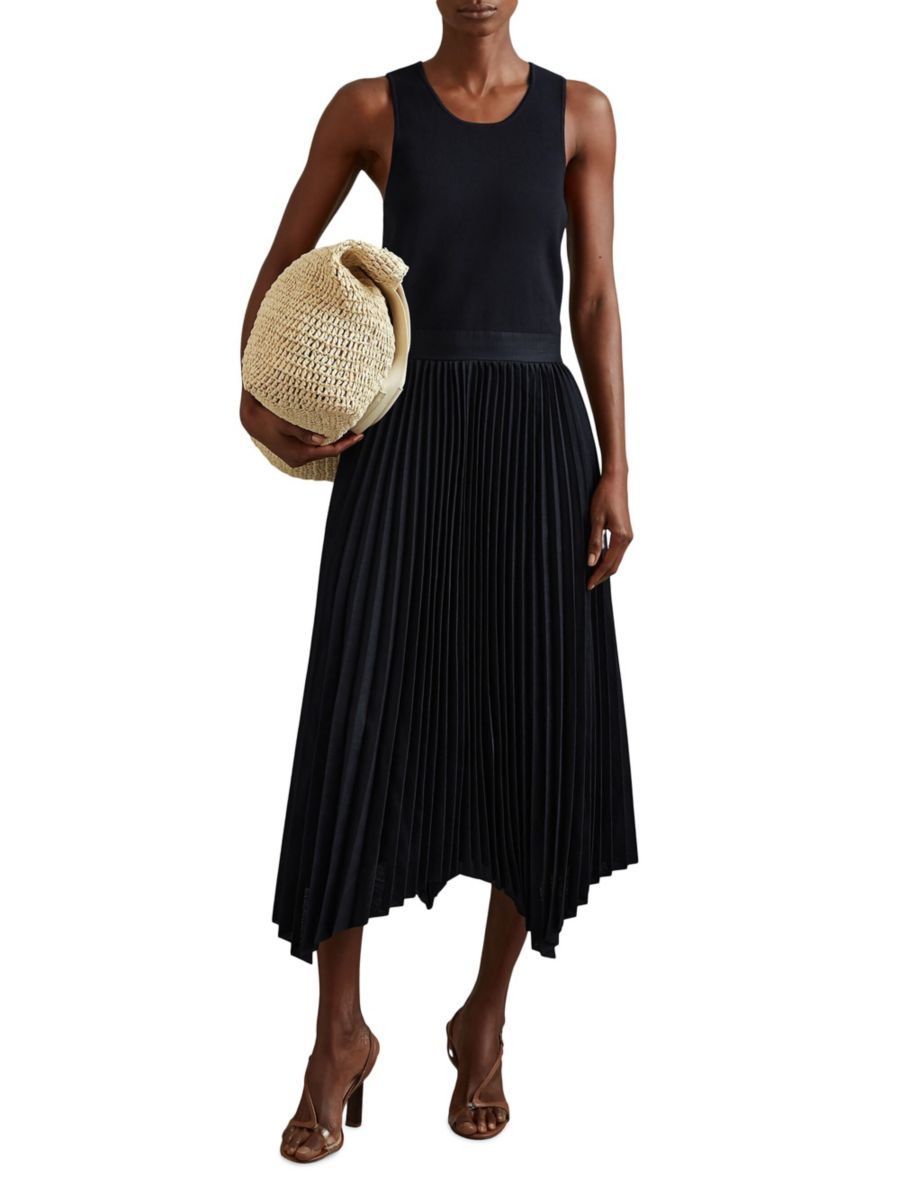 Платье миди Marnie с заниженной талией и плиссировкой Reiss, темно-синий
Платье миди Marnie с заниженной талией и плиссировкой Reiss, темно-синий