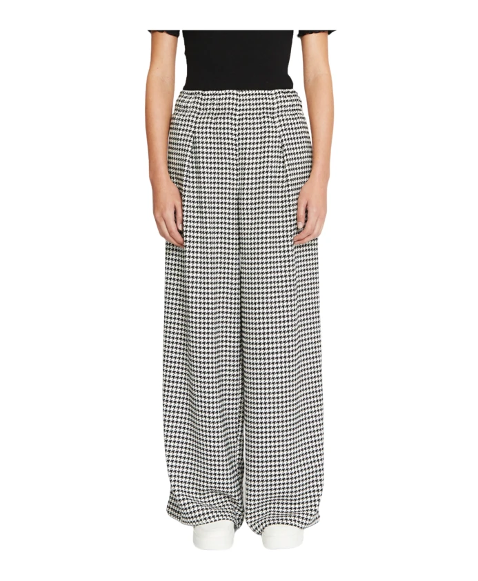 Эластичные брюки с завышенной талией в стиле пье де пуль Silvian Heach, мультиколор
Эластичные брюки с завышенной талией в стиле пье де пуль Silvian Heach, мультиколор