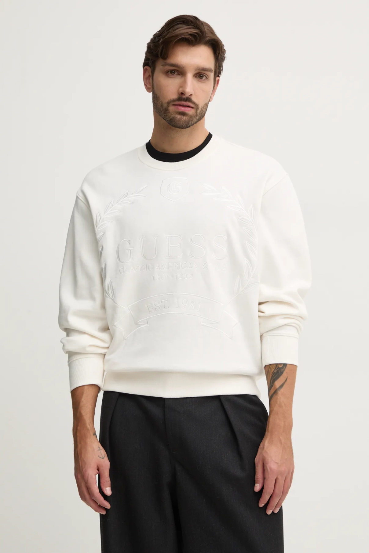 РОЙ толстовка Guess, бежевый
РОЙ толстовка Guess, бежевый