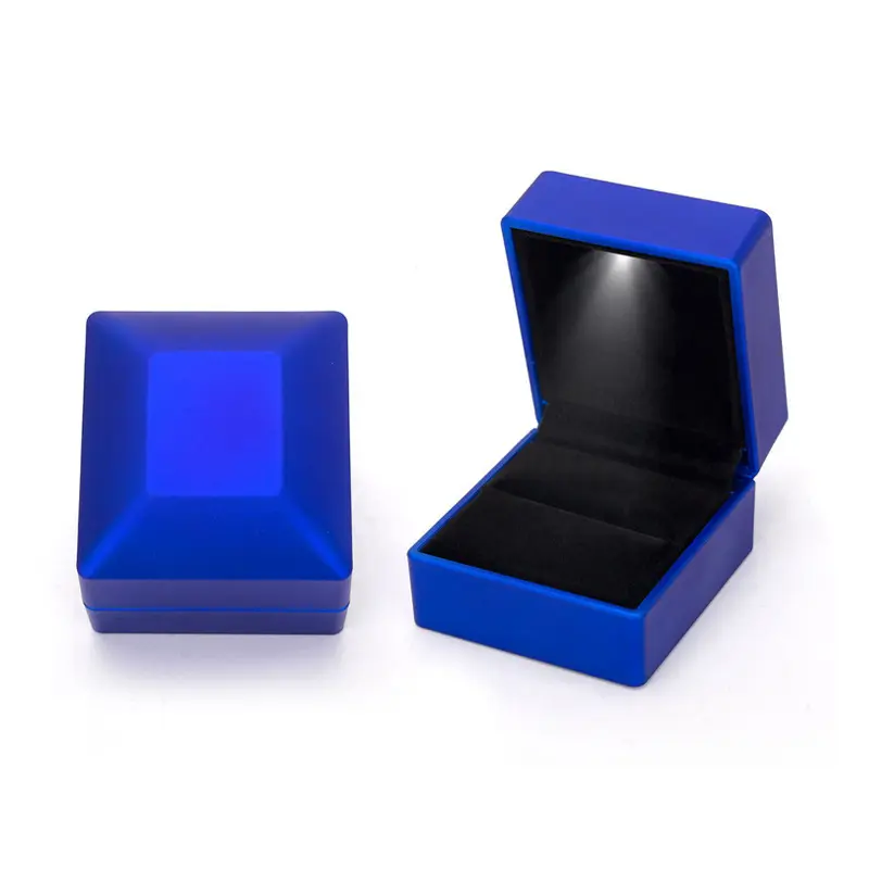 DJIN Серьги-гвоздики из серебра 925 пробы
DJIN Серьги-гвоздики из серебра 925 пробы