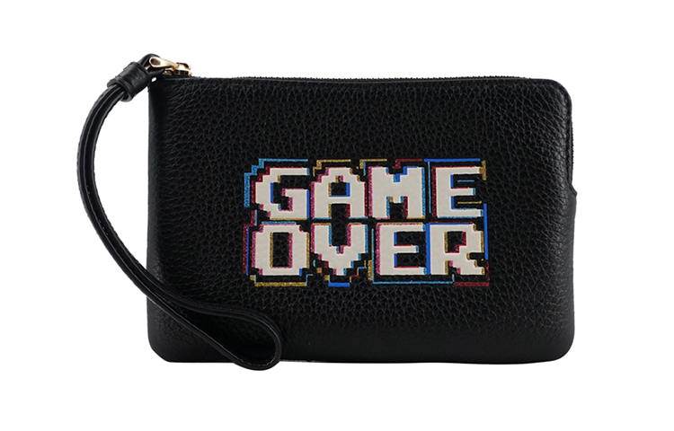 Коуч Угловая мини-сумка-клатч на молнии женская черная
Коуч Угловая мини-сумка-клатч на молнии женская черная