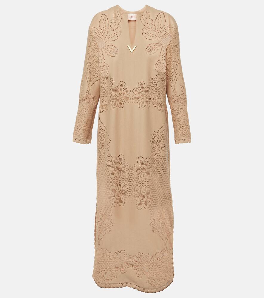 Кафтан из гипюрного кружева Valentino, Poudre
Кафтан из гипюрного кружева Valentino, Poudre