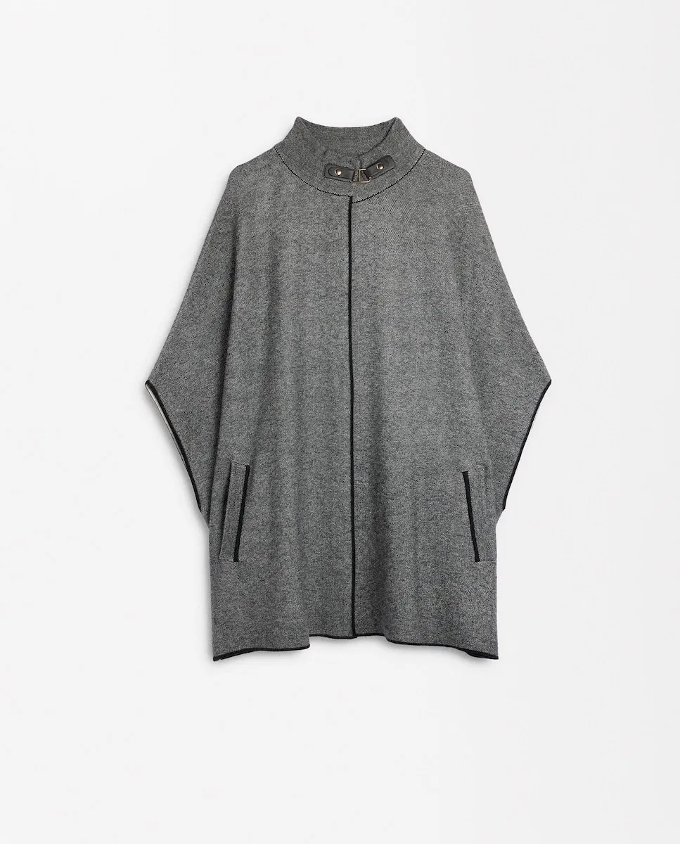 Женское вязаное пончо с высоким воротом, однотонное Parfois, серый
Женское вязаное пончо с высоким воротом, однотонное Parfois, серый