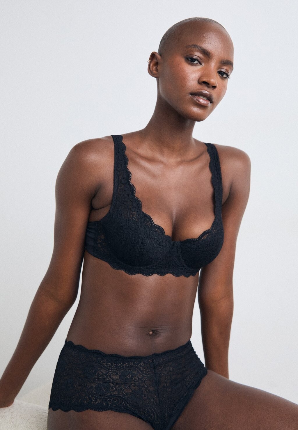 Бюстгальтер на косточках AMOURETTE Triumph, черный
Бюстгальтер на косточках AMOURETTE Triumph, черный