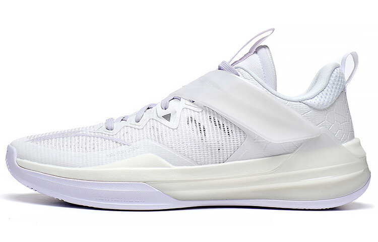 Баскетбольные кроссовки Liren3 TEAM мужские низкие белые Lining
Баскетбольные кроссовки Liren3 TEAM мужские низкие белые Lining