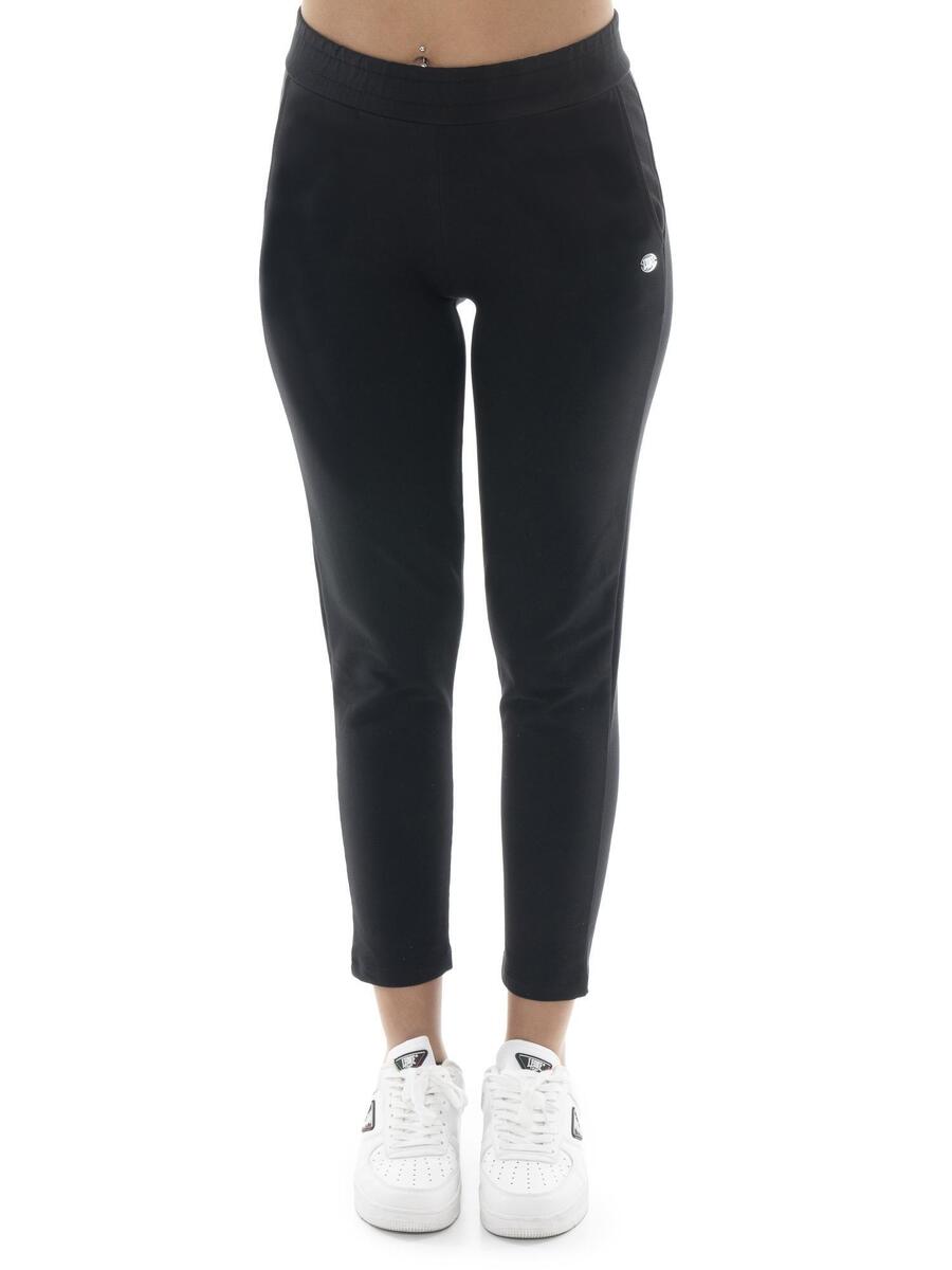 LEONE 1947 APPAREL Прямые женские брюки из хлопка без начеса от Leone Basic
LEONE 1947 APPAREL Прямые женские брюки из хлопка без начеса от Leone Basic