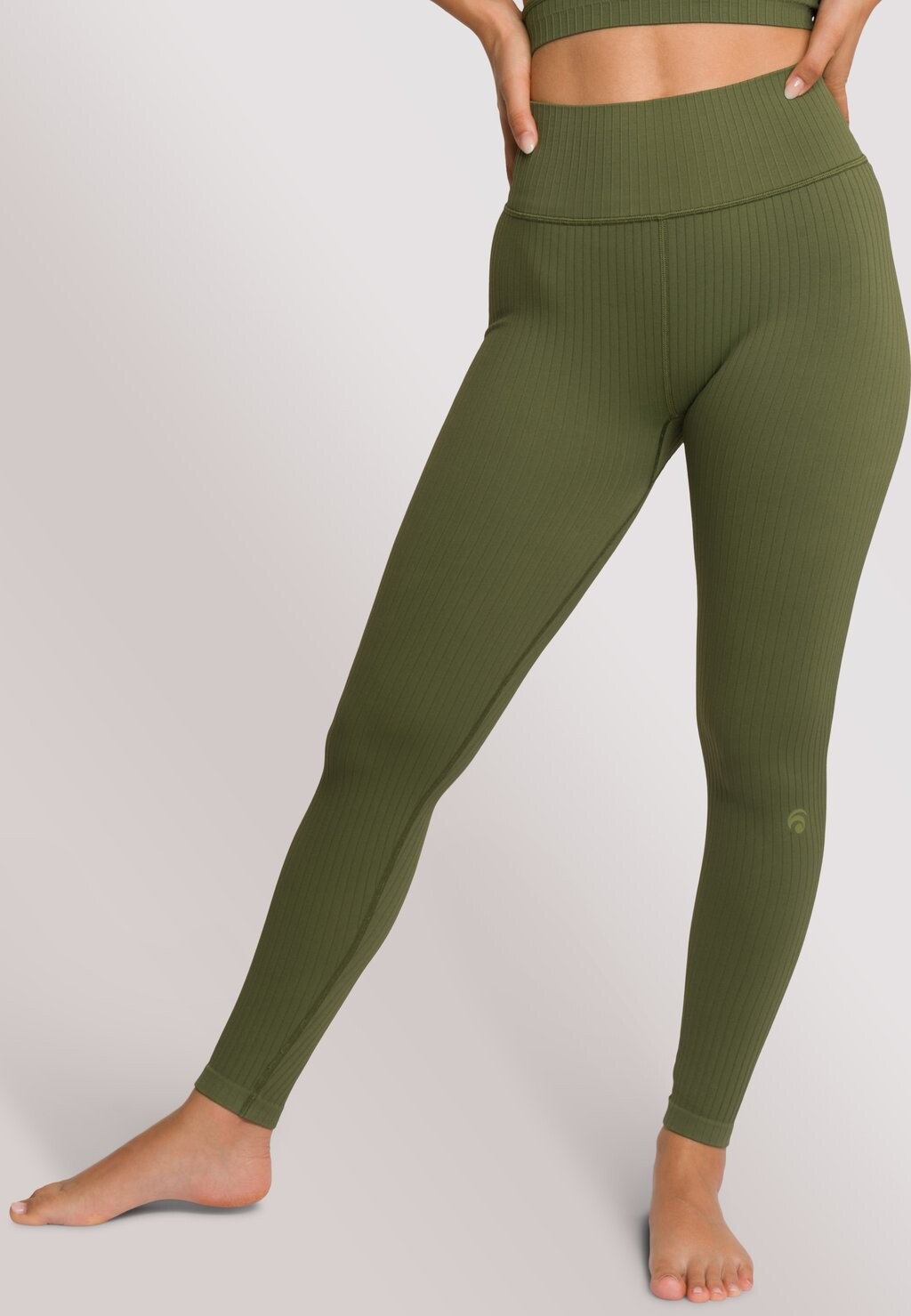 Леггинсы ELODIE OCEANSAPART, зеленый
Леггинсы ELODIE OCEANSAPART, зеленый