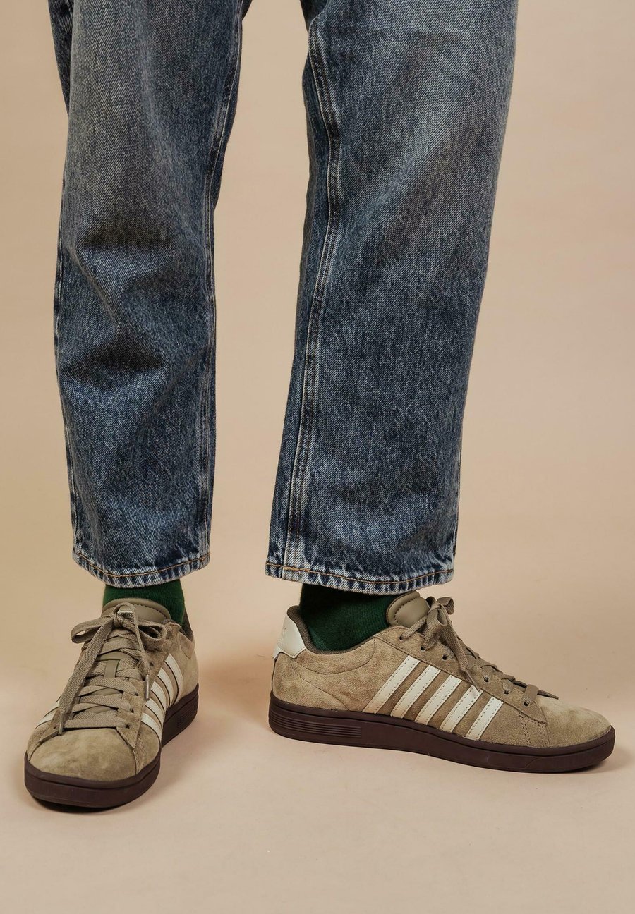 Кроссовки K-SWISS Court Tiebreak II SDE, Burnt Olive Black Coffee Alfalfa/Olive
Кроссовки K-SWISS Court Tiebreak II SDE, Burnt Olive Black Coffee Alfalfa/Olive